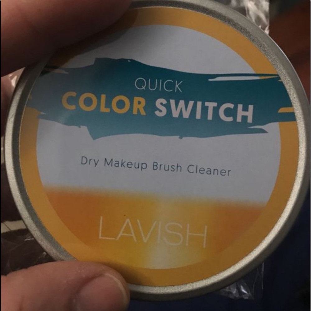 Makeup 💄 brush cleaner